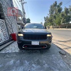 جیپ گراند شیرۆکی